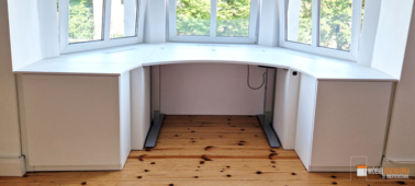 Arbeitsbereich | Elektrisch höhenverstellbarer Schreibtisch