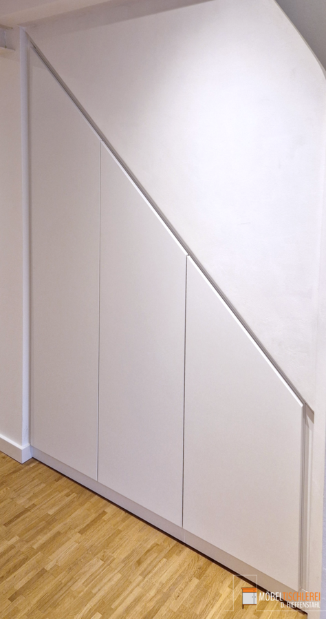 Flurmöbel | Treppenschrank
