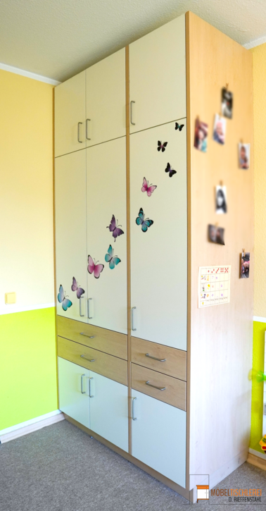 Schlafzimmer | Kinderkleiderschrank aus Ahorn